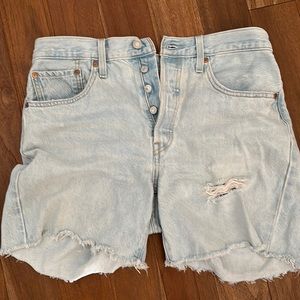 Levi’s 501 jean shorts w30 mid length